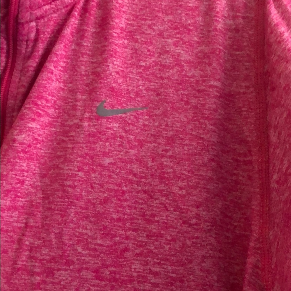 Nike active top - Picture 2 of 4